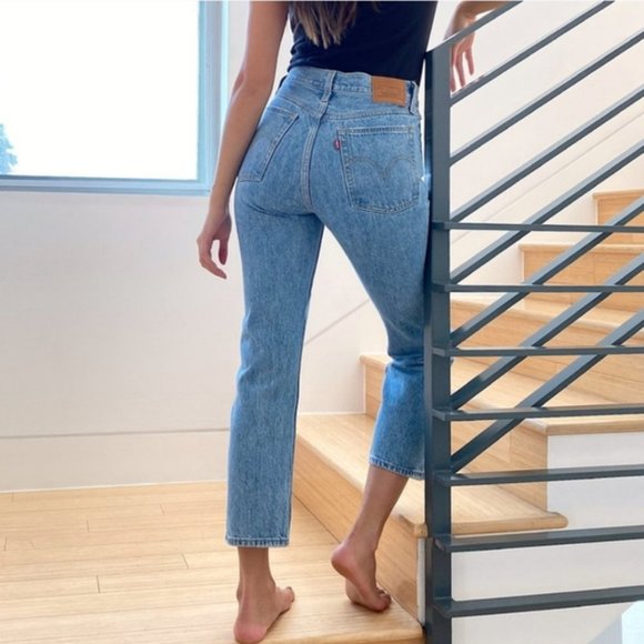 Levi's WEDGIE Premium Straight Leg High Rise Jeans - Size 26 - Picture 4 of 13